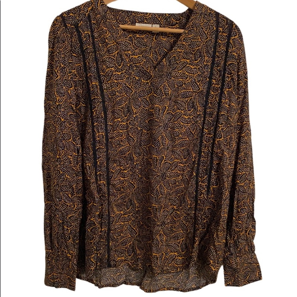 Hinge patterned blouse